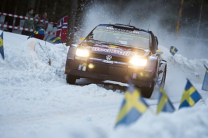 Mikkelsen clings to lead by 1.7s as Ogier charges