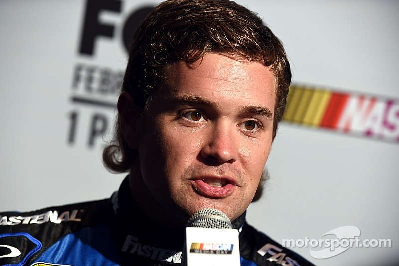 Ricky Stenhouse Jr. give signs that 2015 might well be different