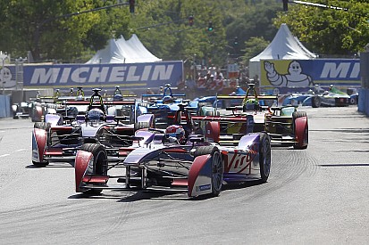 Eight manufacturers to enter FIA Formula E from second season