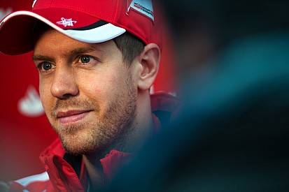 Vettel says he didn't see start of Alonso accident