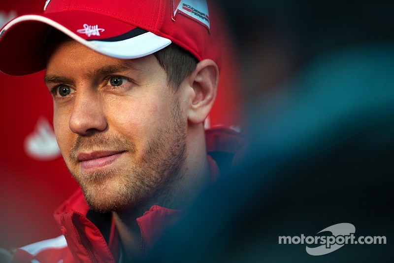 Vettel says he didn't see start of Alonso accident