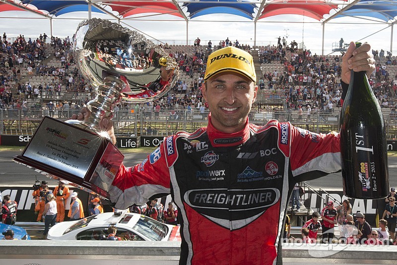 Coulthard se lleva triunfo en Adelaide