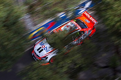 James Courtney gana la Pole de la Carrera 3