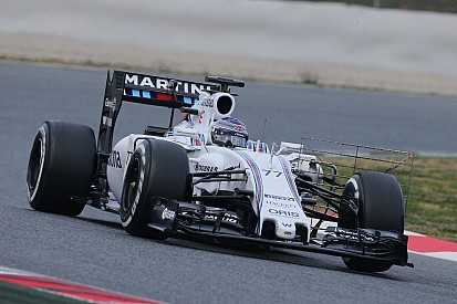 Bottas manda en la sesión matutina