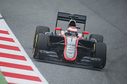 Current McLaren F1 car to hit iRacing this summer