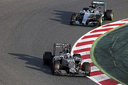 Coulthard dice que Melbourne será una lucha muy cerrada