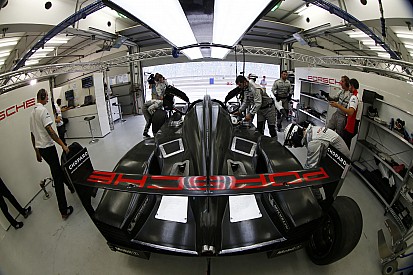 Porsche racks up the miles at Aragon