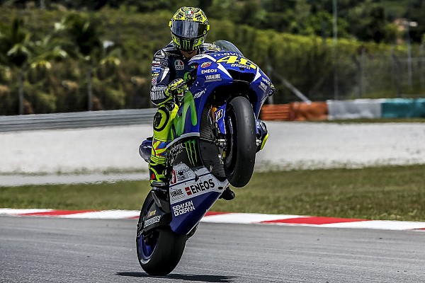 Росси лидирует на тестах MotoGP в Малайзии