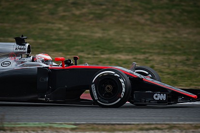 McLaren вновь досрочно завершила тестовый день в Барселоне