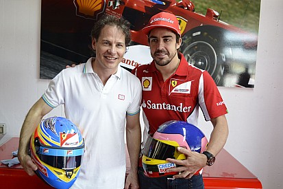 Villeneuve slams Alonso for lack of Ferrari 'respect'