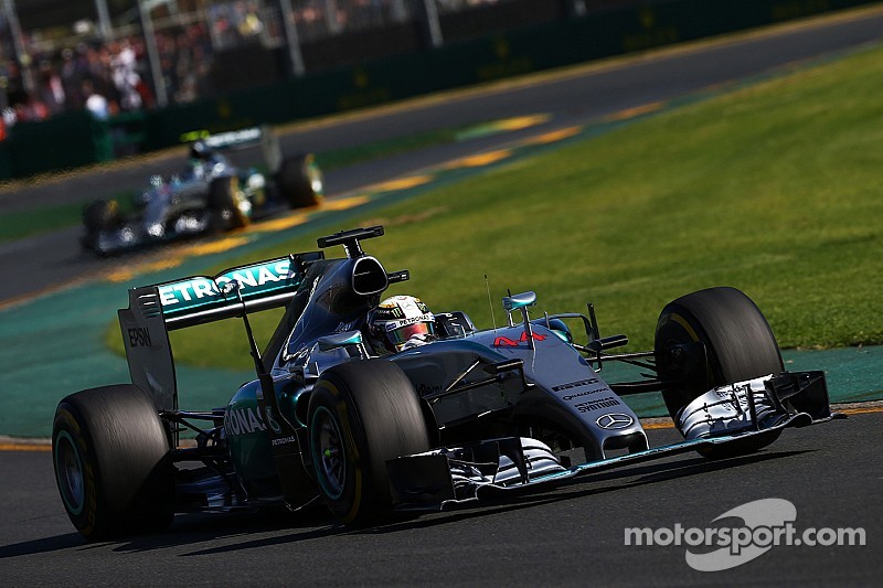 Red Bull insta a la FIA por el dominio de Mercedes