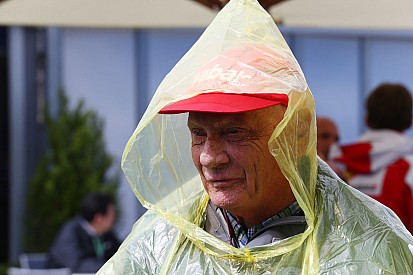 Лауда: Берни не виноват в проблемах Гран При Германии
