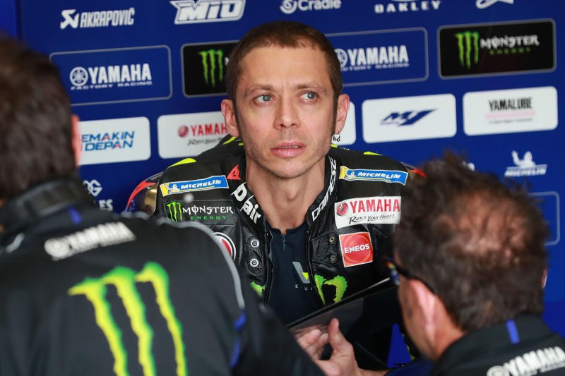 Startplatz 13 in Jerez: Valentino Rossi von den Kunden-Yamahas vorgeführt