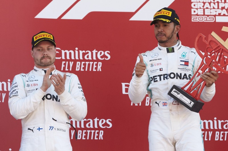 Hamilton hofft auf Ferrari: WM-Kampf gegen Bottas "weniger aufregend"