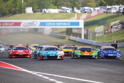 GT-Masters: Audi-Duo Niederhauser/van der Linde feiert in Most Premierensieg