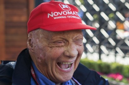 "Schau mal, mein Ohr!": Wie Niki Lauda eine Reporterin aus der Fassung brachte