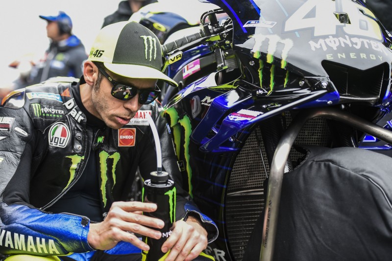 Stefan Bradl über Valentino Rossi: "Er kämpft aktuell mit stumpfen Waffen"