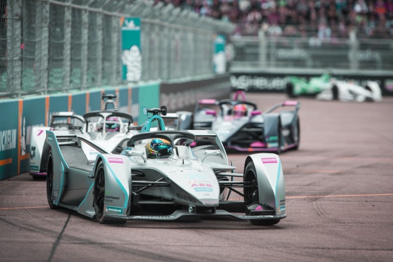 Fahrfehler kosten Felipe Massa ein gutes Formel-E-Rennen in Berlin
