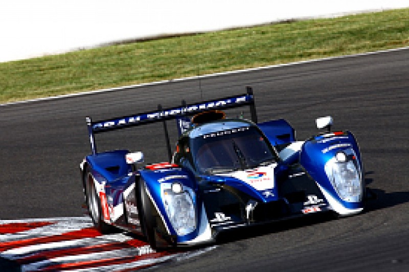 Peugeot heads Audi in warm-up