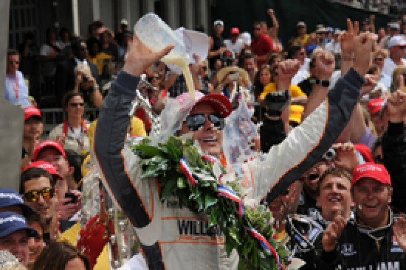Wheldon takes dramatic Indy win