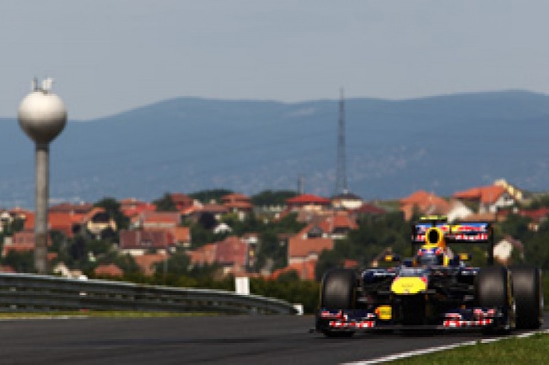 Mark Webber says Hungarian GP qualifying deficit to Sebastian Vettel is bizarre