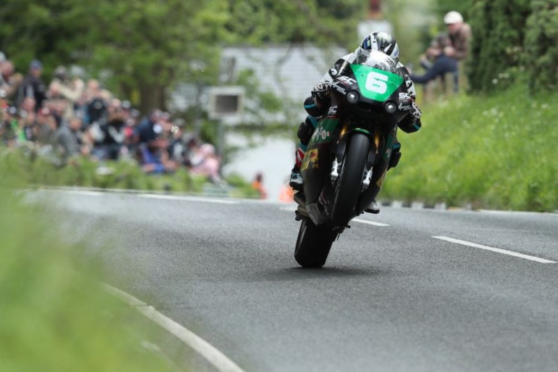 Isle of Man TT 2019: Michael Dunlop gewinnt Lightweight-TT