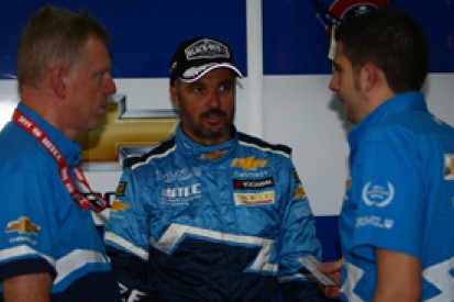 Yvan Muller continues to thrash the World Touring Car pack in Valencia practice