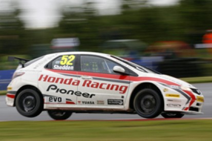 Gordon Shedden stays fastest in second British Touring Car practice session at Knockhill
