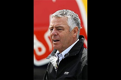 Derek Warwick takes over from Damon Hill as BRDC president