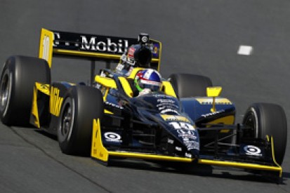 Dario Franchitti stays on top in second IndyCar practice at New Hampshire