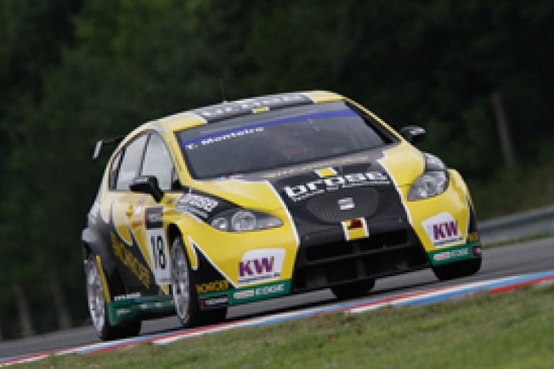 Andrea Barlesi joins SUNRED SEAT for World Touring Car Championship