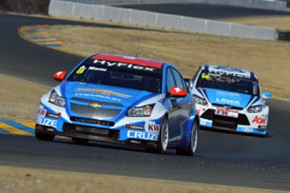 WTCC Sonoma: Alain Menu takes last-gasp pole for Chevrolet