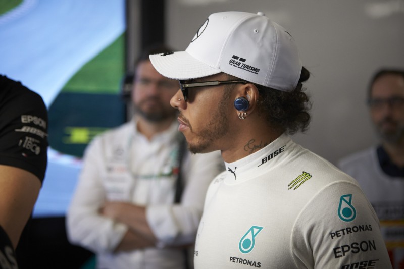 Hamilton nach Crash: "Wie beim Schulleiter im Büro ..."