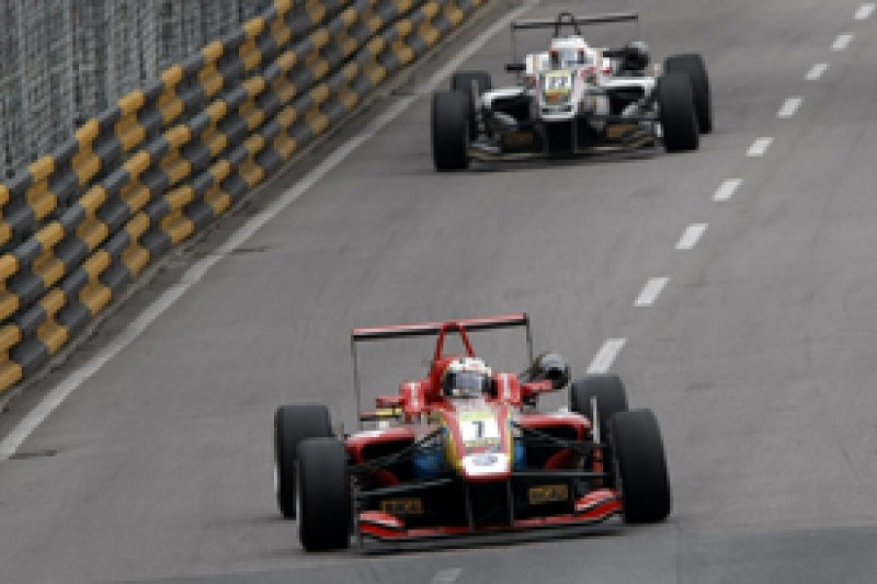 F3 Macau: Antonio Felix da Costa wins qualifying race for Carlin
