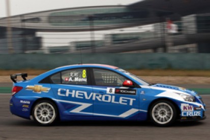 Shanghai WTCC: Alain Menu heads Chevrolet clean-sweep in FP2