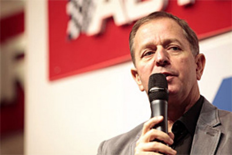 Brundle expecting Hamilton to win with Mercedes in 2013