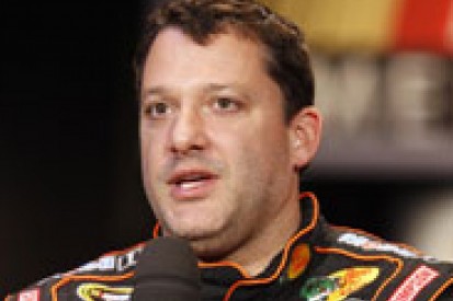 Tony Stewart optimistic of recovering in time for 2014 Daytona 500