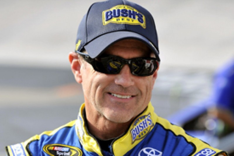 Injured Bobby Labonte to miss Atlanta NASCAR Sprint Cup race