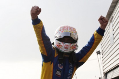 Knockhill BTCC: Andrew Jordan closes points gap with victory