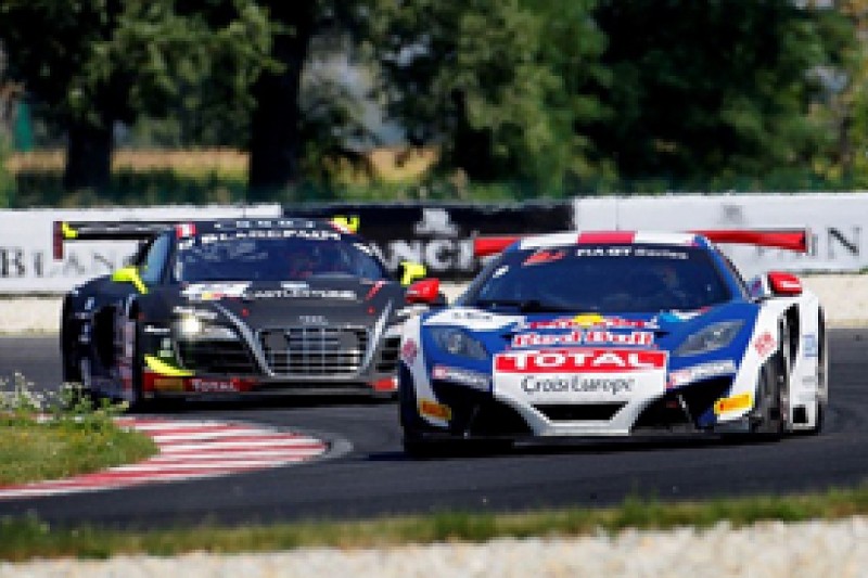Slovakia FIA GT: Sebastien Loeb/Alvaro Parente McLaren wins heat