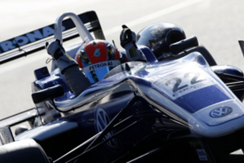 Brands British F3: Jazeman Jaafar wins as title fight hots up