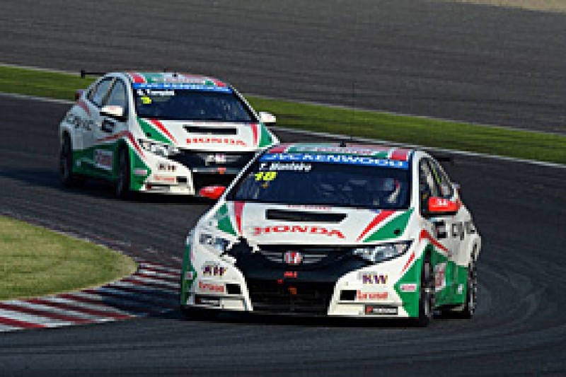 Honda retains Tarquini and Monteiro for 2014 WTCC season
