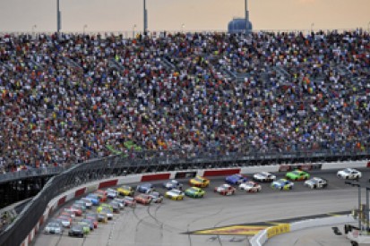 NASCAR opts for largely-unchanged 2014 Sprint Cup calendar