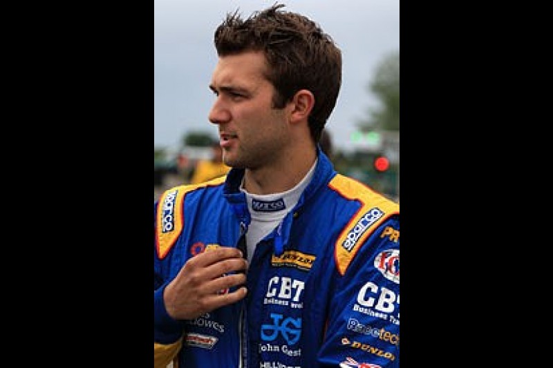 Brands Hatch BTCC: Andrew Jordan defiant as crash throws title open