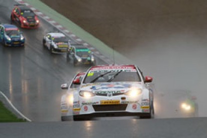 Brands Hatch BTCC: Jason Plato takes wet win to stay in title fight