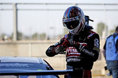 Matt Neal to race in Brands Hatch BTCC finale despite finger injury