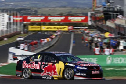 Bathurst V8s: Jamie Whincup sets pace ahead of qualifying shoot-out