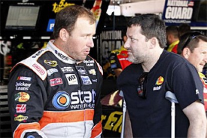 Tony Stewart undergoes third operation on injured leg