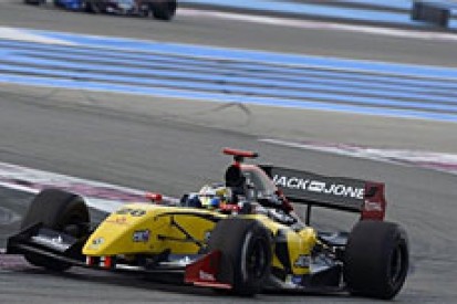 Paul Ricard FR3.5: Magnussen snatches pole from Vandoorne