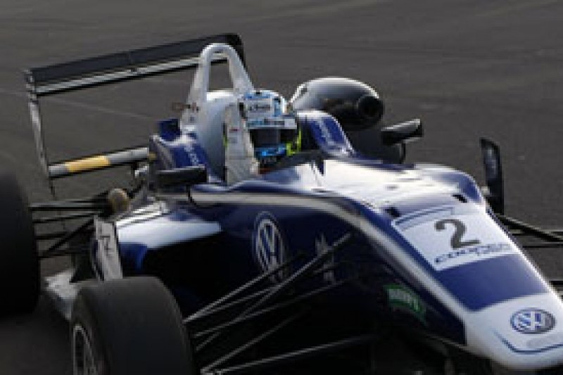 Carlin plans to run three old-spec cars in 2014 British F3